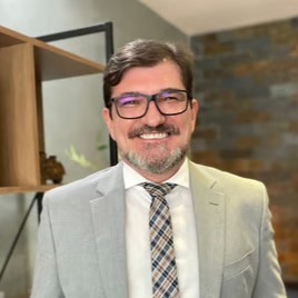 Dr. Vitor